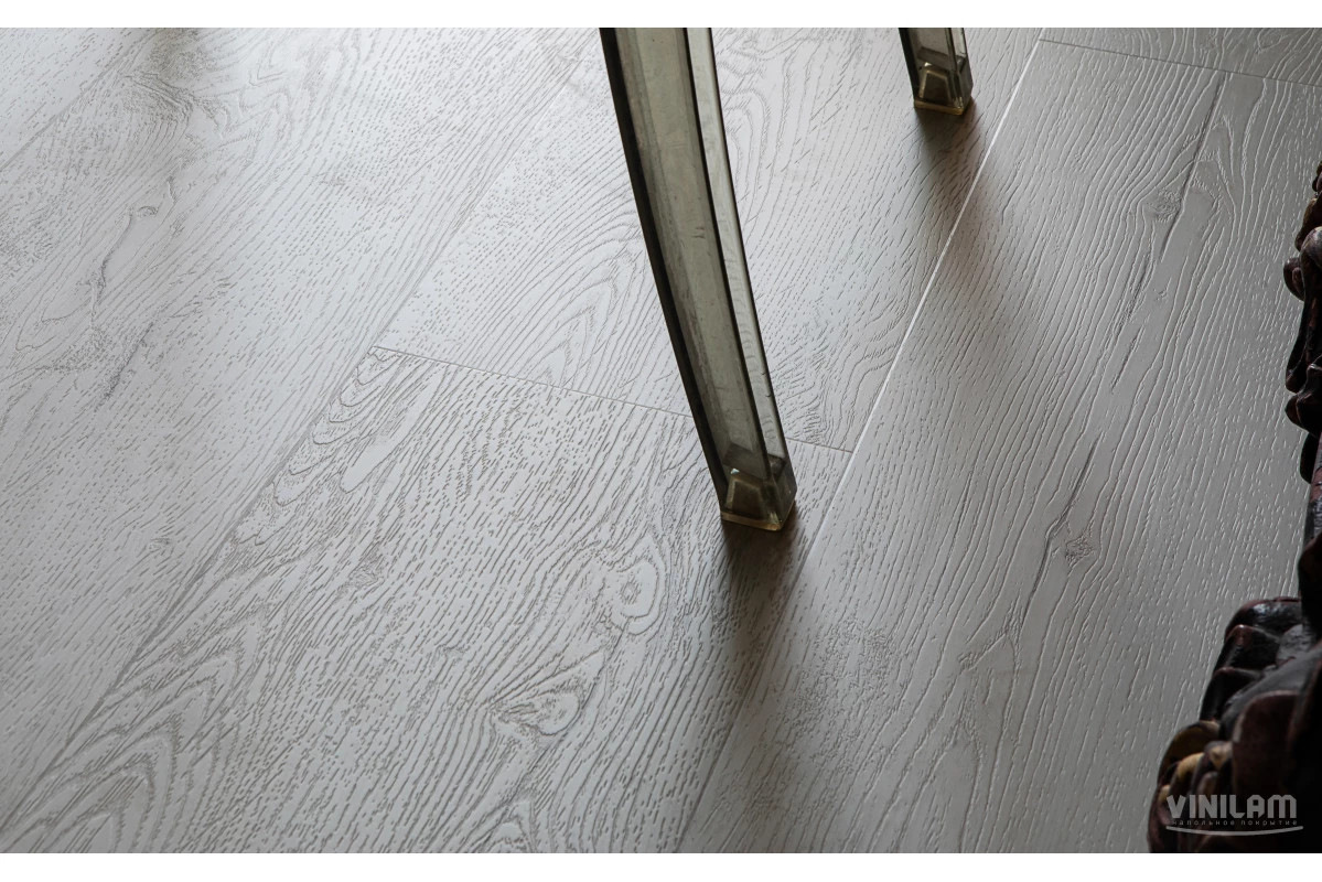 WPC ламинат Vinilam Cork Premium 33202 Дуб Аликанте
